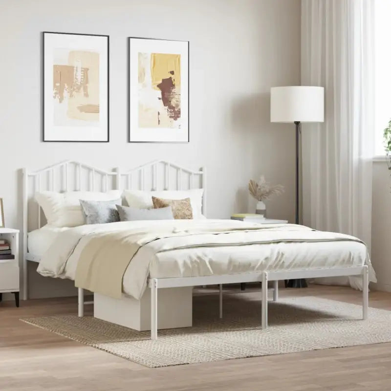 Robuust metalen bedframe met extra opbergruimte en tijdloos ontwerp - Wit / 140 x 200 cm / met hoofdbord - Bedden &