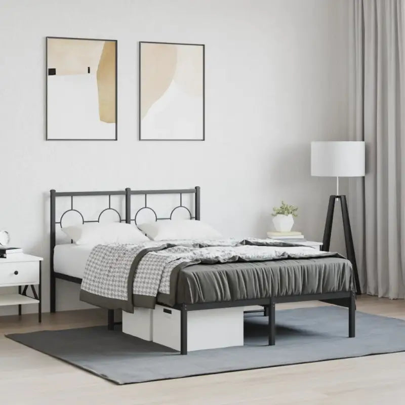 Robuust metalen bedframe met tijdloos design en extra opbergruimte - Zwart / 120 x 200 cm / met hoofdbord - Bedden &