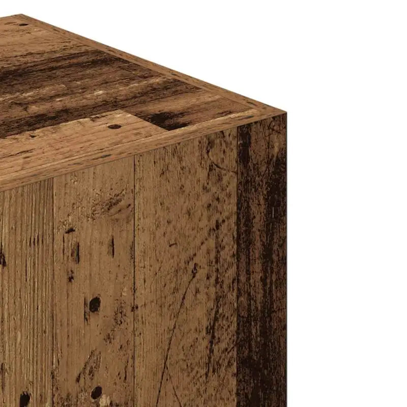 Ruime kledingkast van bewerkt hout voor duurzame opbergruimte - Kledingkasten