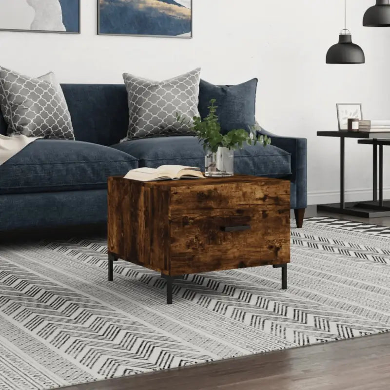 Salontafel met bewerkt hout en ijzeren poten voor elegante woonruimte - Gerookt eiken / 1 - Salontafels