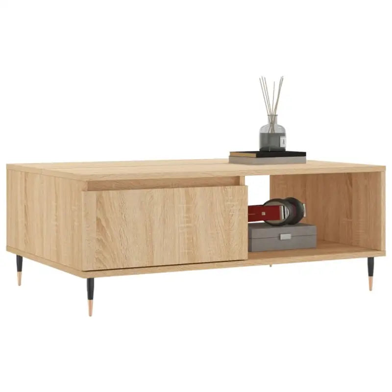 Salontafel met bewerkt hout en ijzeren poten voor stijl en functionaliteit - Salontafels
