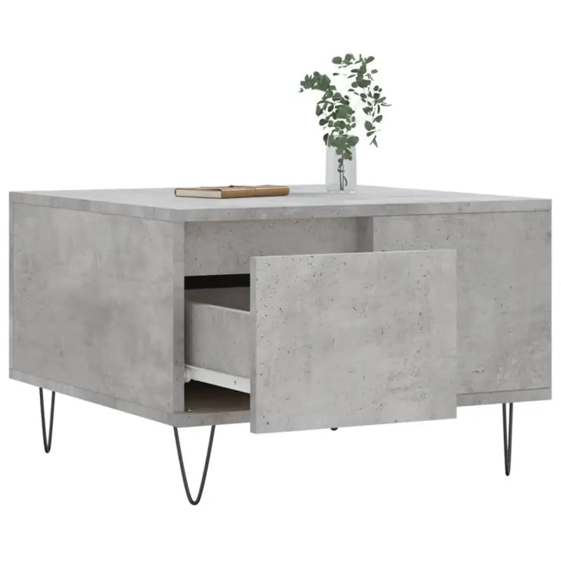 Salontafel met bewerkt hout en metalen poten voor moderne elegantie - Salontafels
