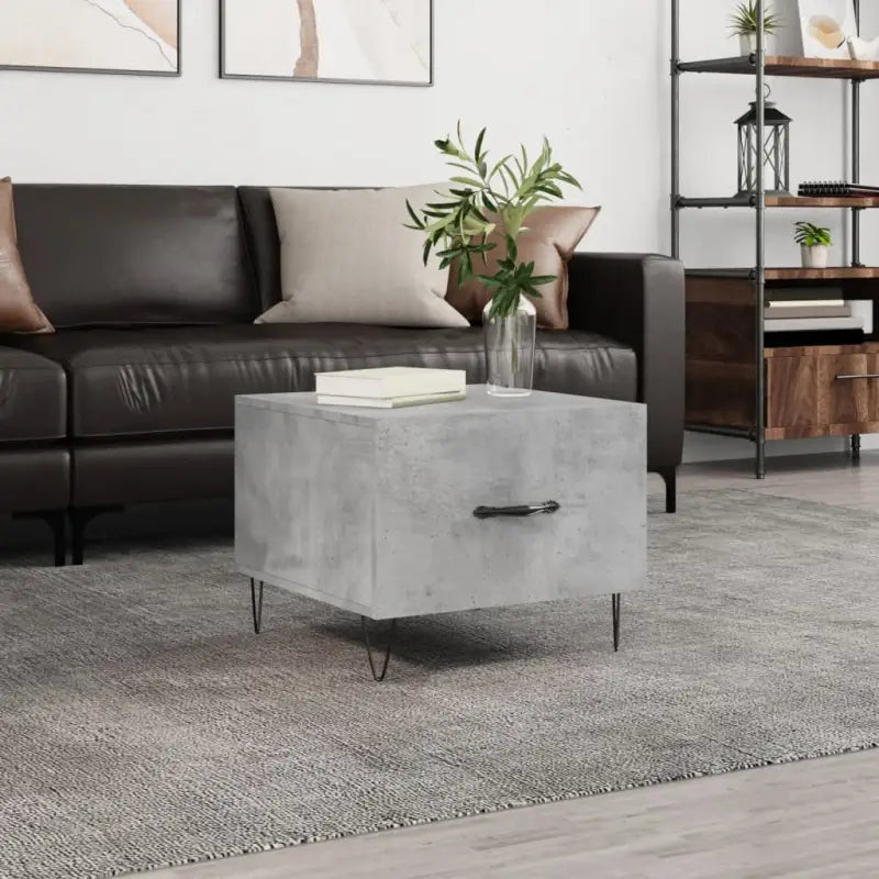 Salontafel met ijzeren poten en bewerkt hout voor een elegante woonkamer - Betongrijs / 1 - Salontafels
