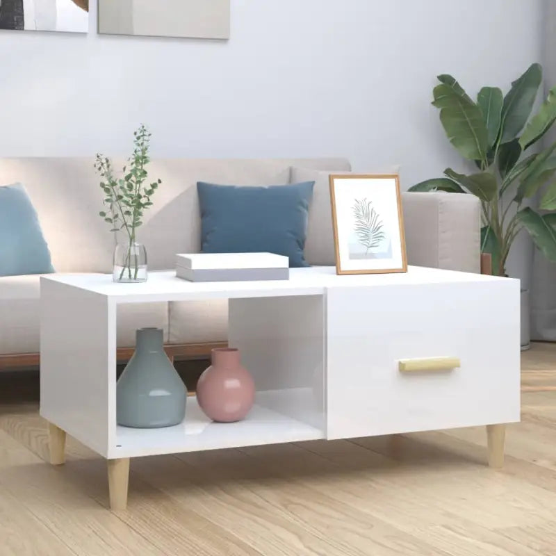 Salontafel van bewerkt hout in hoogglans wit voor een stijlvolle woonkamer - Salontafels