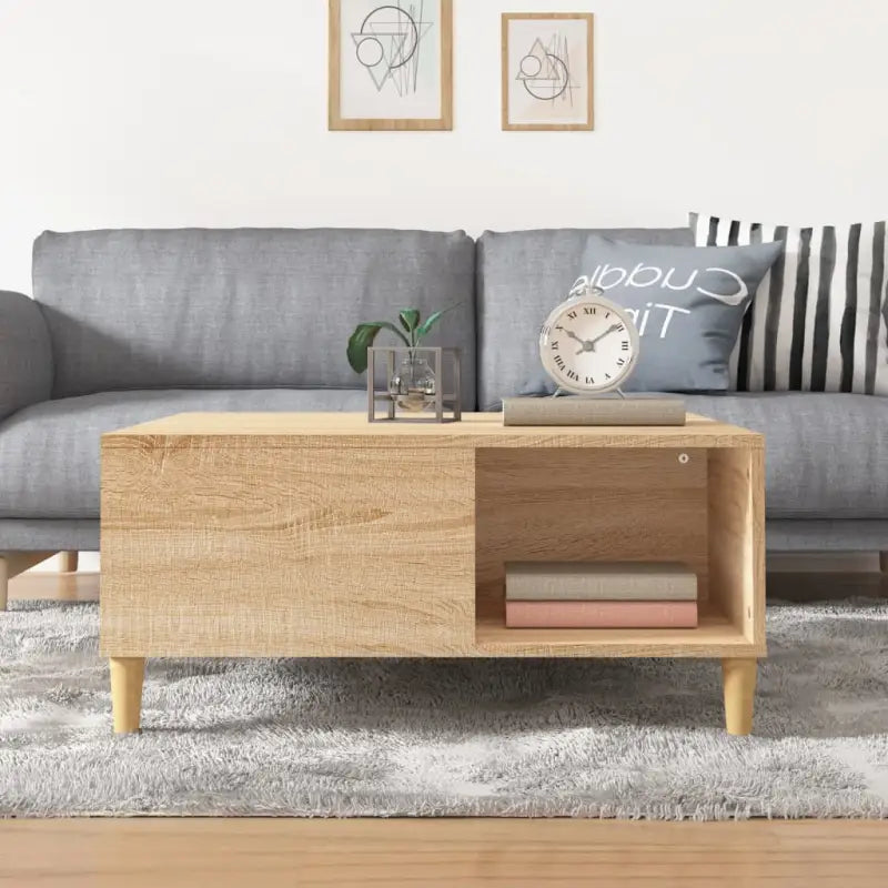 Salontafel van bewerkt hout voor een elegante en stevige uitstraling - Salontafels