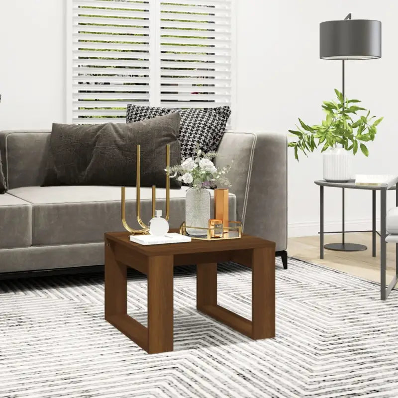 Salontafel van bewerkt hout voor stijl en functionaliteit in je woonkamer - bruin eikenkleur / 50 x 50 cm / 1