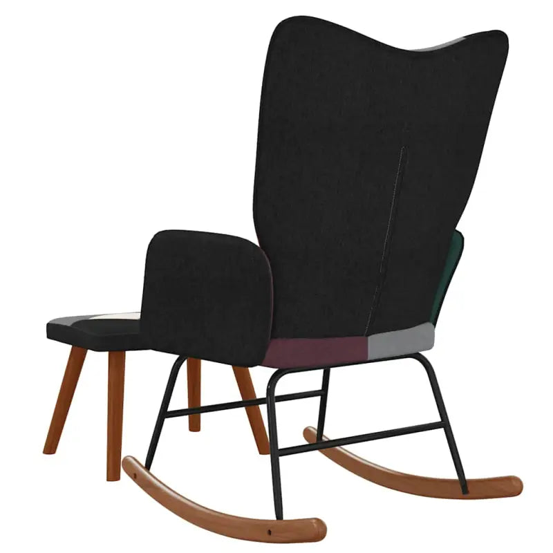 Schommelstoel met voetenbank en donker patchworkontwerp voor comfortabel zitten - Schommelstoelen