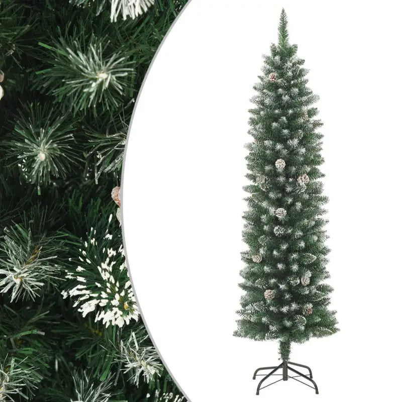 Smalle kerstboom met spitse uiteinden voor feestelijke sfeer in huis - Kerstbomen