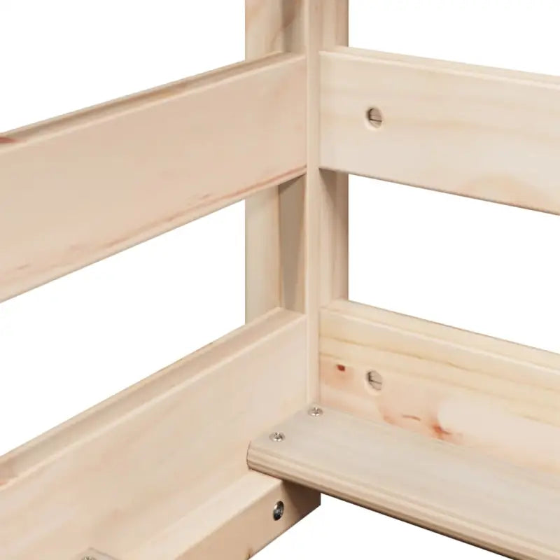 Stapelbed met bedhuis en open zijdeur in massief grenenhout - Bedden & bedframes
