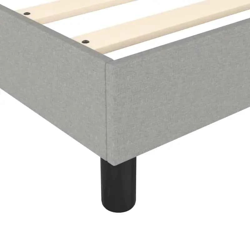 Stijlvol bedframe met multiplex lattenbodem voor optimale slaapkwaliteit