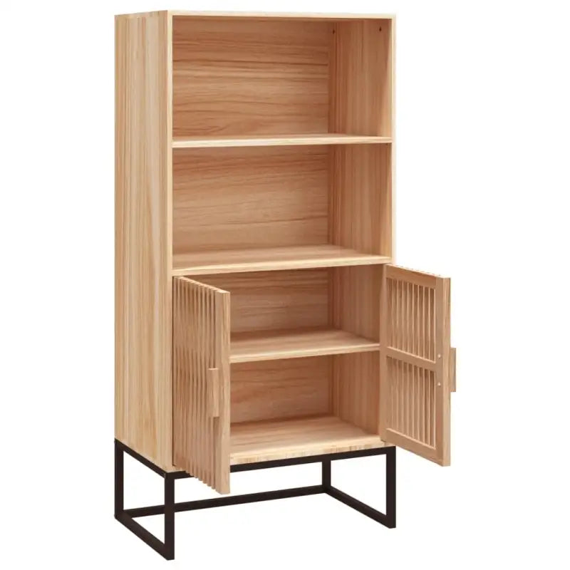 Trendy hoge kast van bewerkt hout voor je bestaande interieur - Opbergkasten & lockerkasten