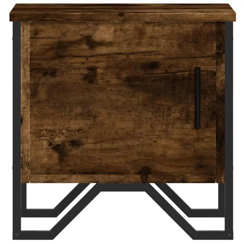 Trendy nachtkastje met metalen poten en bewerkt hout voor je interieur - Nachtkastjes