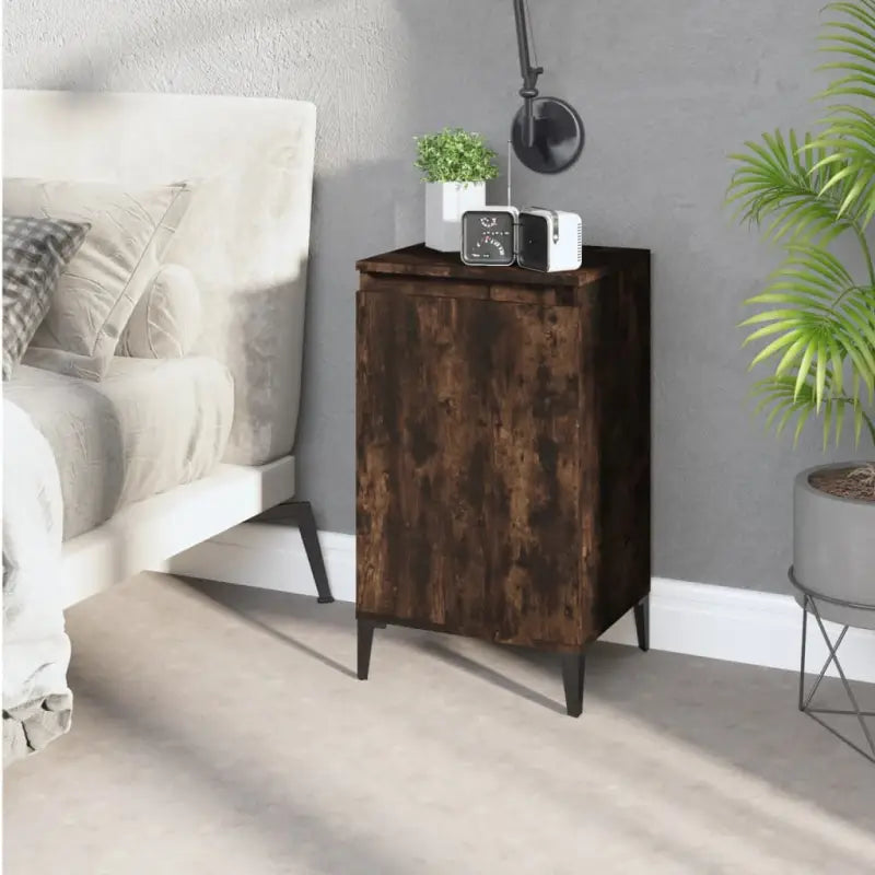 Trendy nachtkastje met metalen poten van bewerkt hout en gemakkelijk schoon te maken - Gerookt eiken / 1 - Nachtkastjes