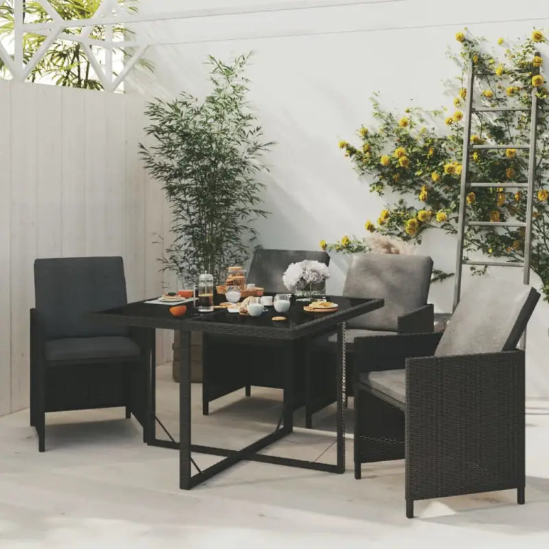 Trendy Tuinset van Waterbestendig PE-rattan voor Gezellig Buitenleven - Zwart / 109 cm tafellengte / 4x armstoel
