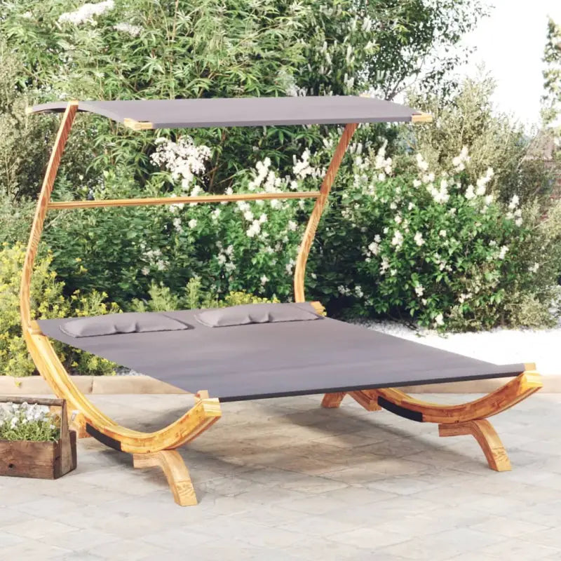 Tuinbed met luifel van massief gebogen hout voor relaxen buiten - Tuinbedden