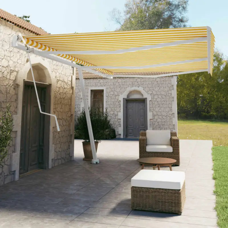 Uitschuifbare buitenluifel met gepoedercoat aluminium frame - Geel en wit / 600 x 350 cm / 1 - Zonwering
