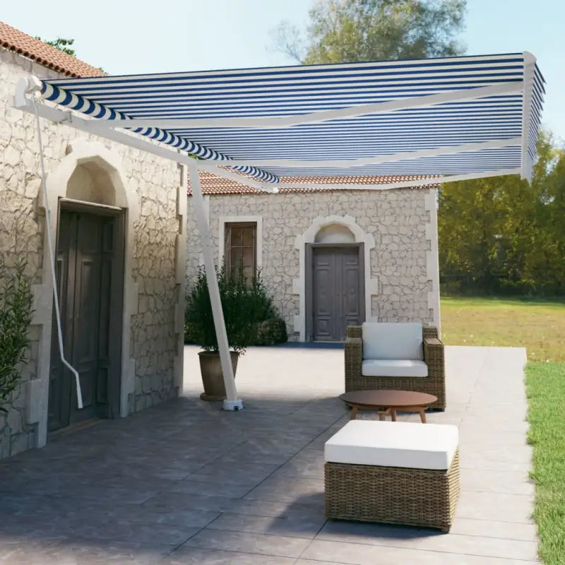 Uitschuifbare luifel met gepoedercoat aluminium voor koele buitenruimte - Blauw en wit / 600 x 350 cm / 1 - Zonwering