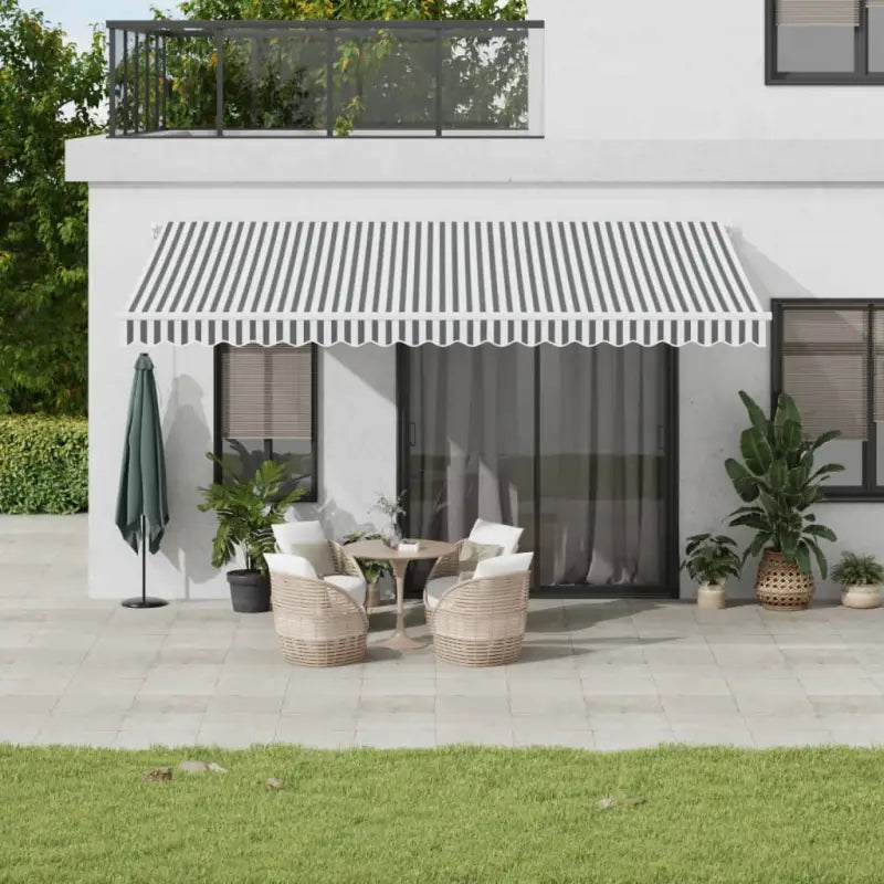Uitschuifbare luifel met gepoedercoat aluminium voor koelte in je tuin - Antraciet en wit / 500 x 350 cm / 1 - Zonwering