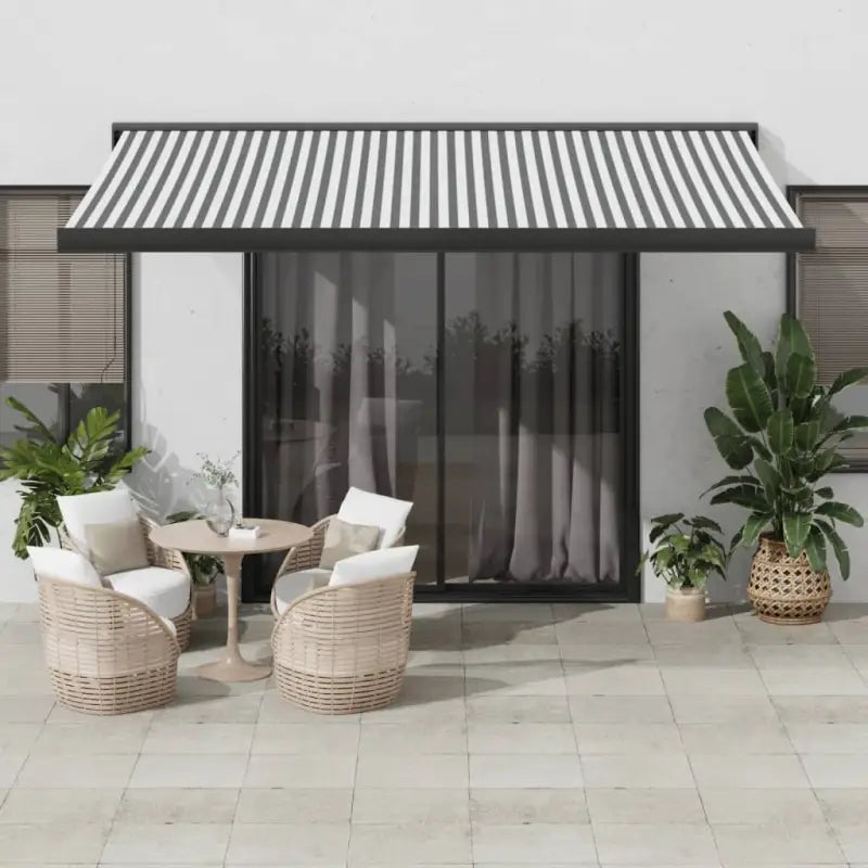 Uittrekbare luifel van gepoedercoat aluminium voor terrasplezier - Antraciet en zwart / 400 x 300 cm / 1 - Zonwering