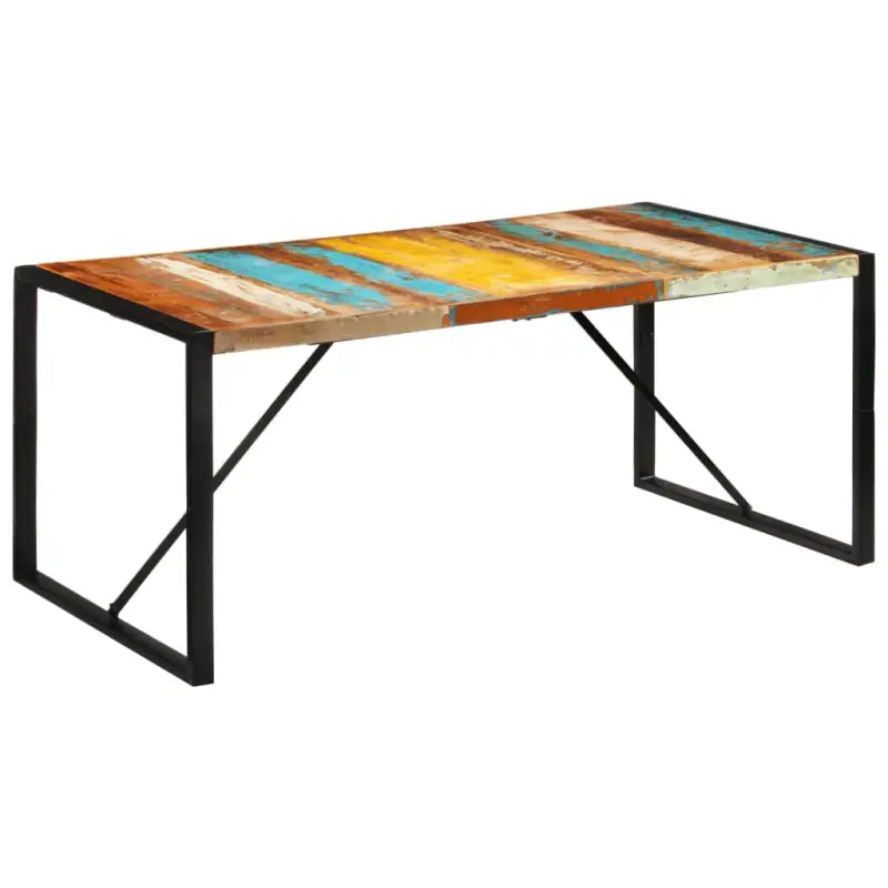 Vintage eettafel van massief gerecycled hout voor een opvallende woonruimte - Eettafels