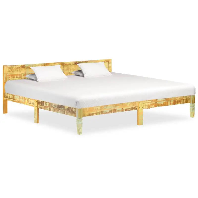 Vintage houten bedframe van massief gerecycled hout voor een authentieke slaapkamer - 200 x 200 cm / massief gerecycled