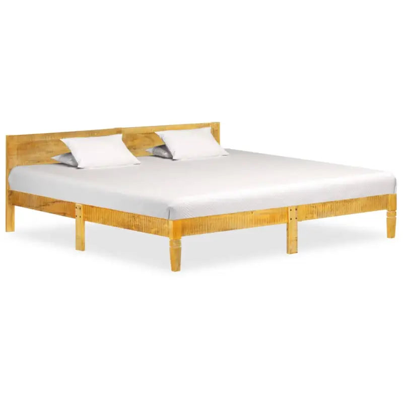 Vintage houten bedframe van massief gerecycled hout voor een authentieke slaapkamer - 200 x 200 cm / massief mangohout