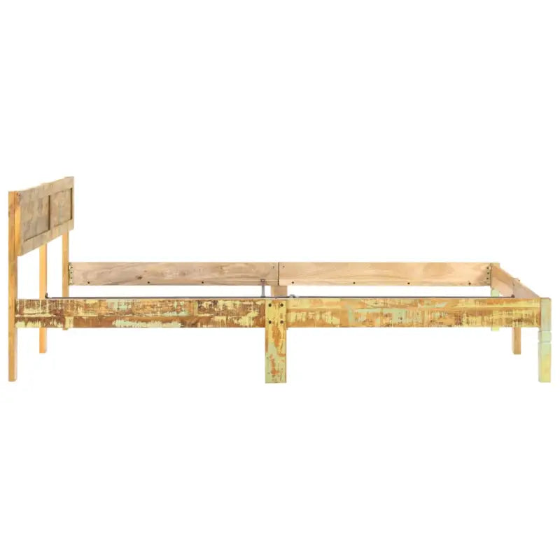 Vintage houten bedframe van massief gerecycled hout voor een authentieke slaapkamer - Bedden & bedframes