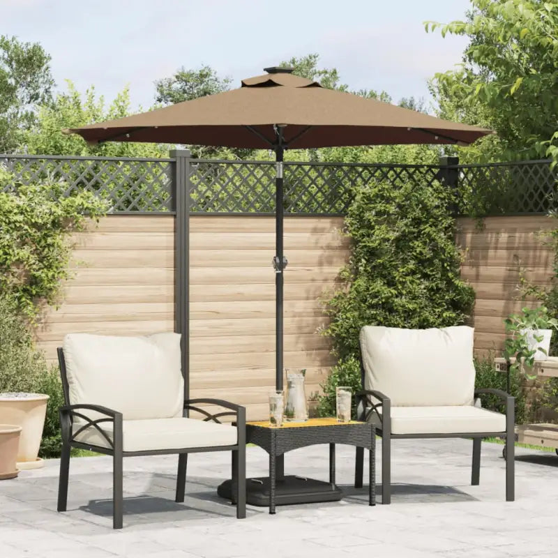 Zorg ervoor dat je parasol je beschermt tegen schadelijke UV-stralen - Taupe / 1 - Parasols en zonneschermen